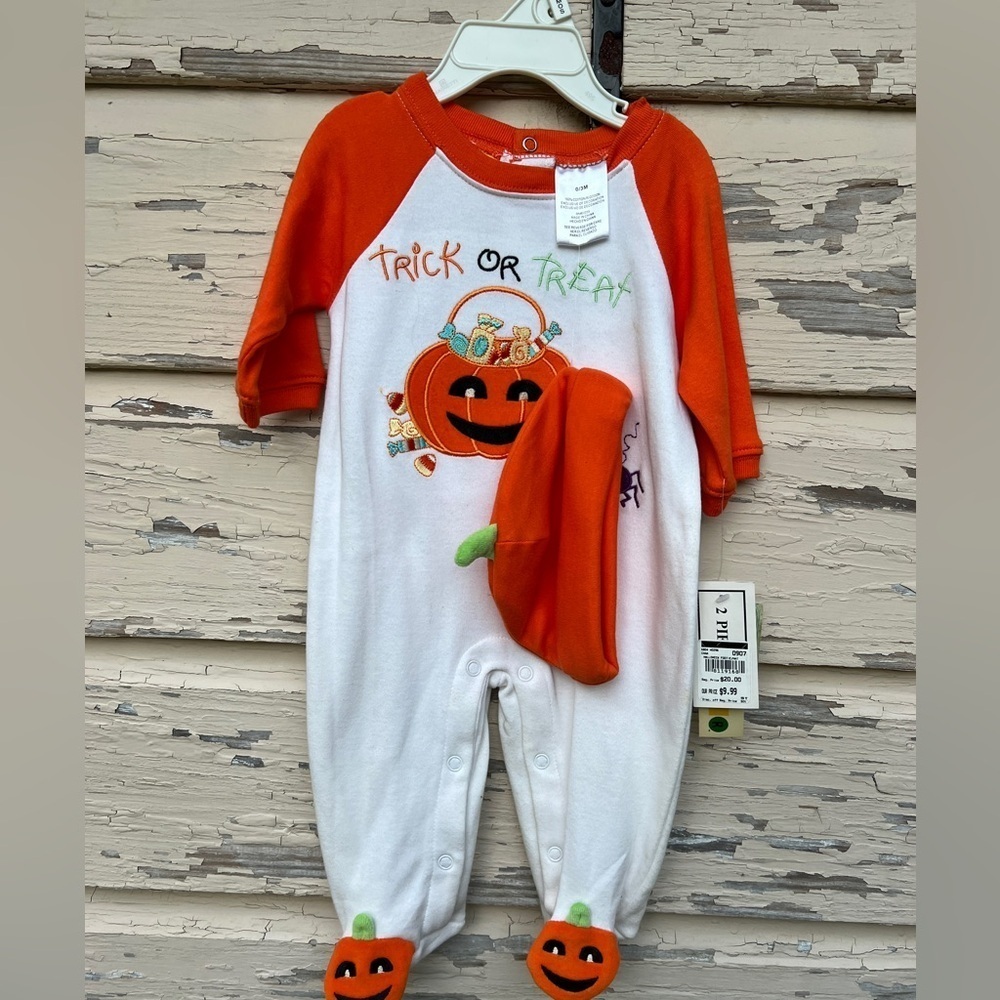 Mayfair Infant Embroidered Appliqué Halloween Trick Or Treat Romper Onesie 0-3